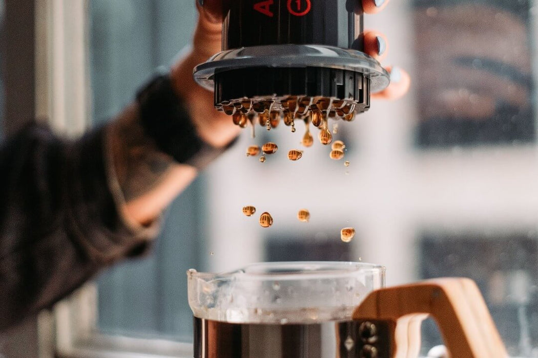Brewing coffee with Aeropresso Go