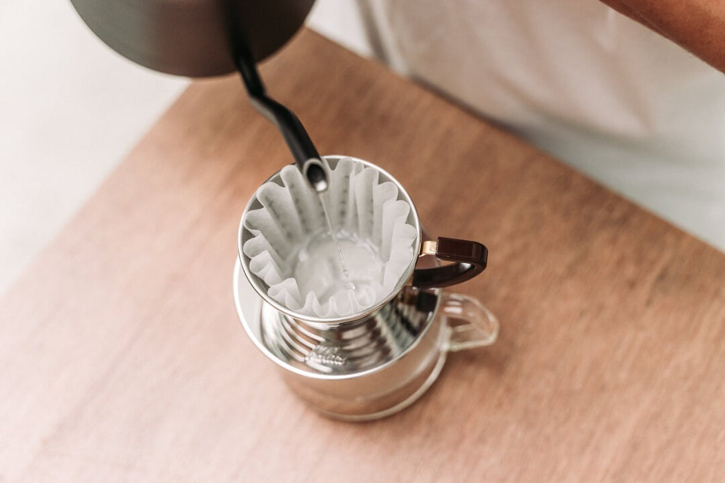 Rinsing Kalita waver filter paper 